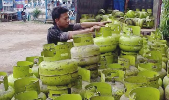 Keberadaan gas LPG 3 Kg sangat langka di pangkalan.